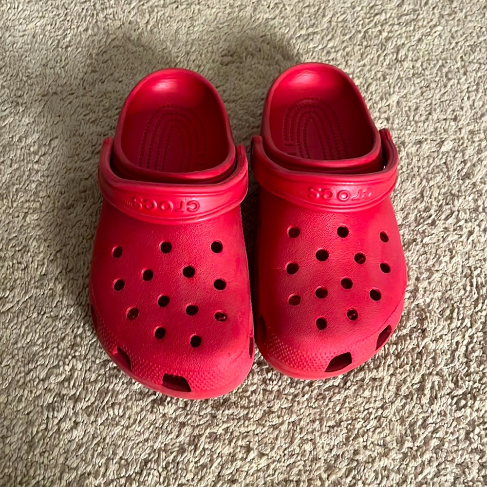 Red crocs